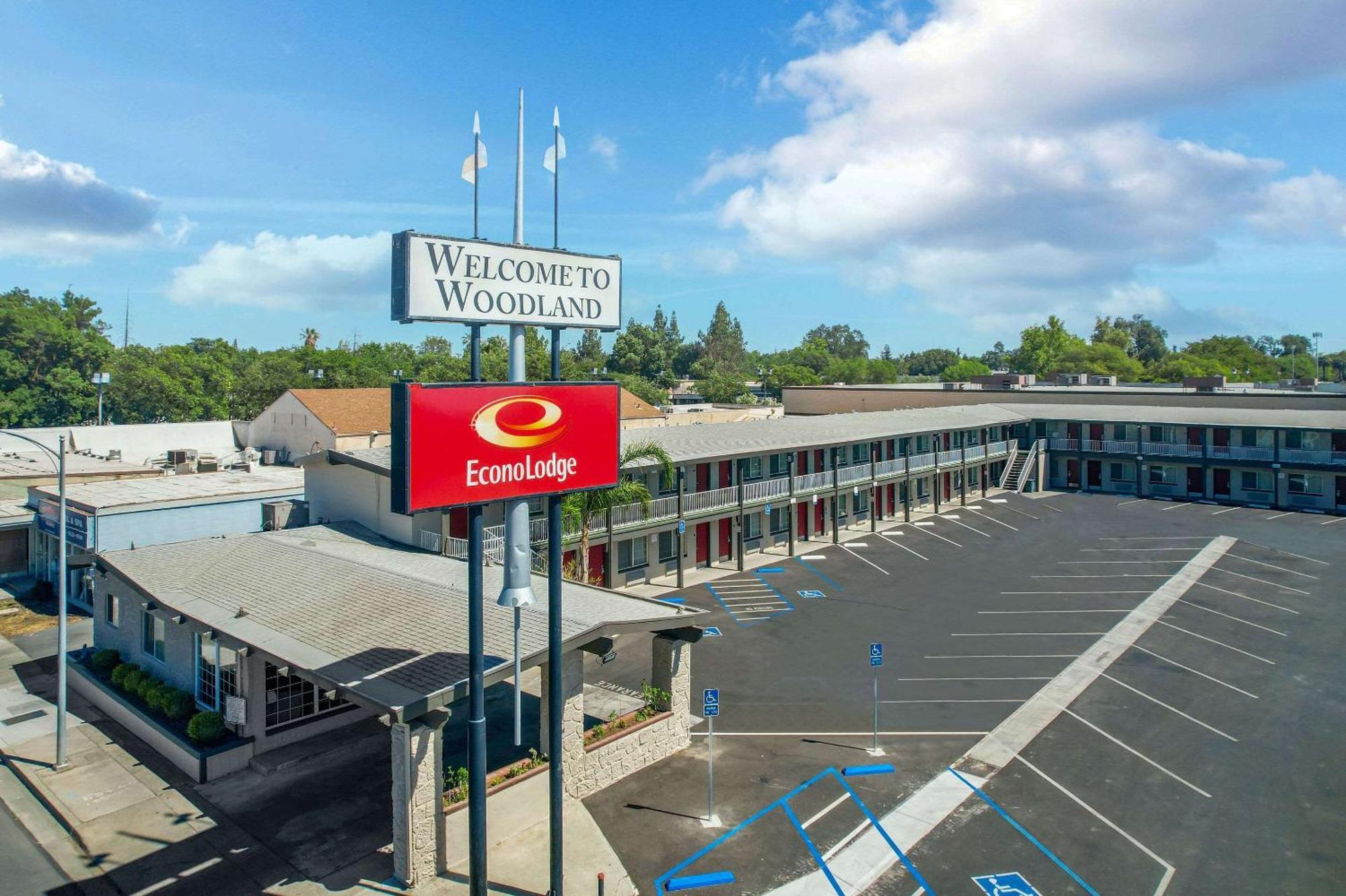 Econo Lodge Woodland Near I-5 Kültér fotó